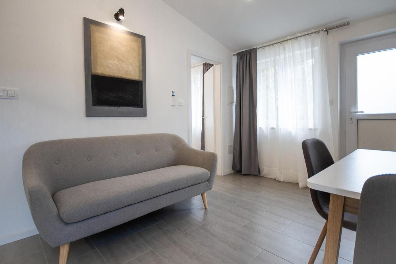 Apartment Denis Ровинь Экстерьер фото