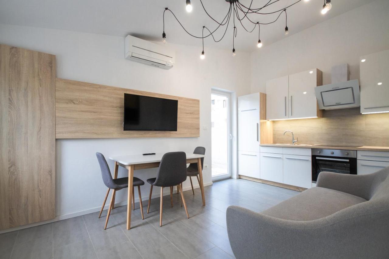 Apartment Denis Ровинь Экстерьер фото